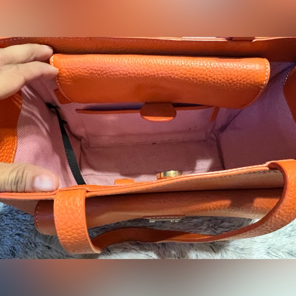 Dooney & Bourke satchel - Picture 4 of 5